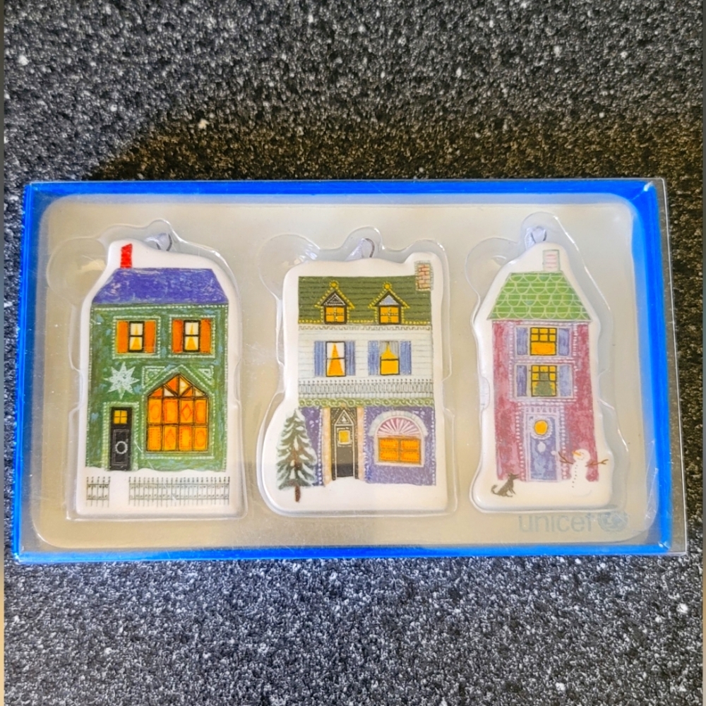 🎄Hallmark Ceramic Ornaments Unicef Christmas